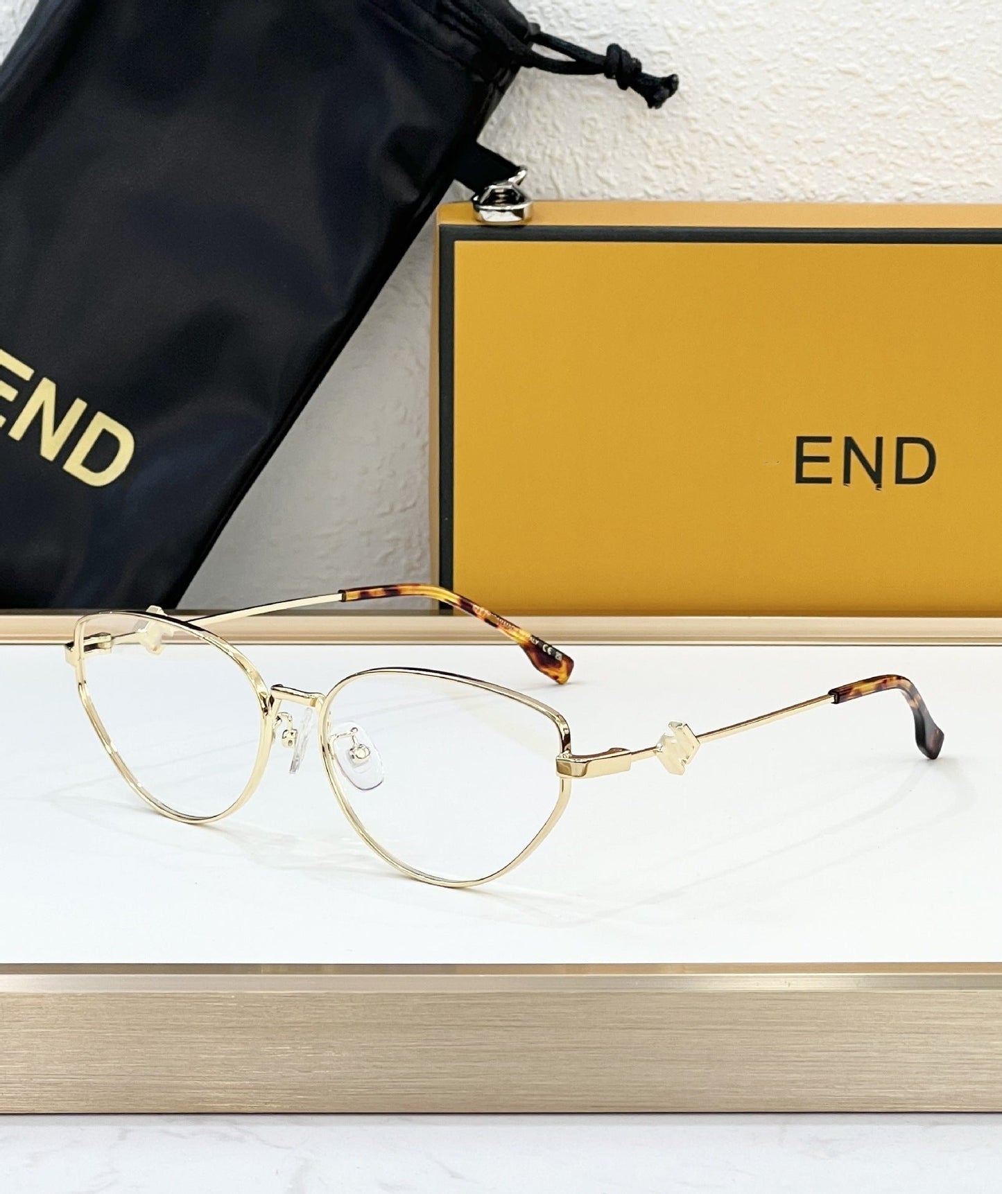 Cross-border European and American Fashion Sunglasses Women's High-end Metal Frame Glasses Big-name Sunglasses High-version UV Protection