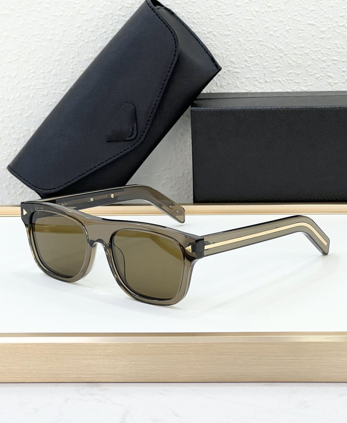 2025 New P Home PR B12S Douyin Xiaohongshu Internet Celebrity Sunglasses Men's and Women's Versatile Fashion Color-changing Sunglasses