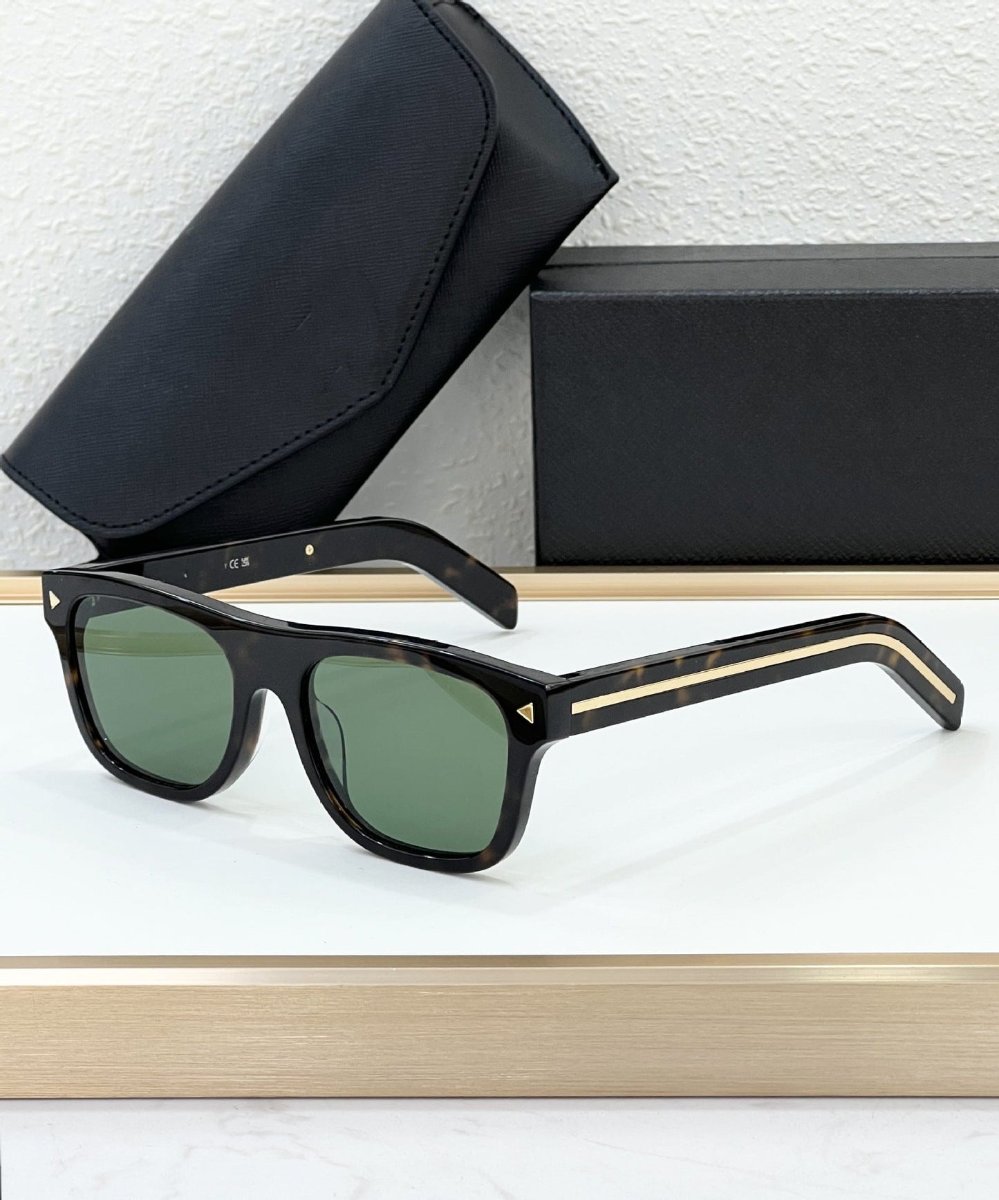 2025 New P Home PR B12S Douyin Xiaohongshu Internet Celebrity Sunglasses Men's and Women's Versatile Fashion Color-changing Sunglasses