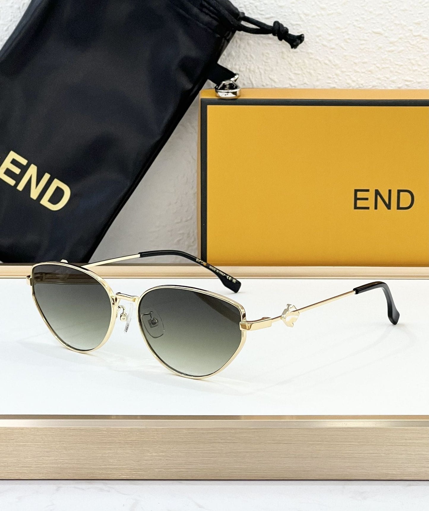 Cross-border European and American Fashion Sunglasses Women's High-end Metal Frame Glasses Big-name Sunglasses High-version UV Protection