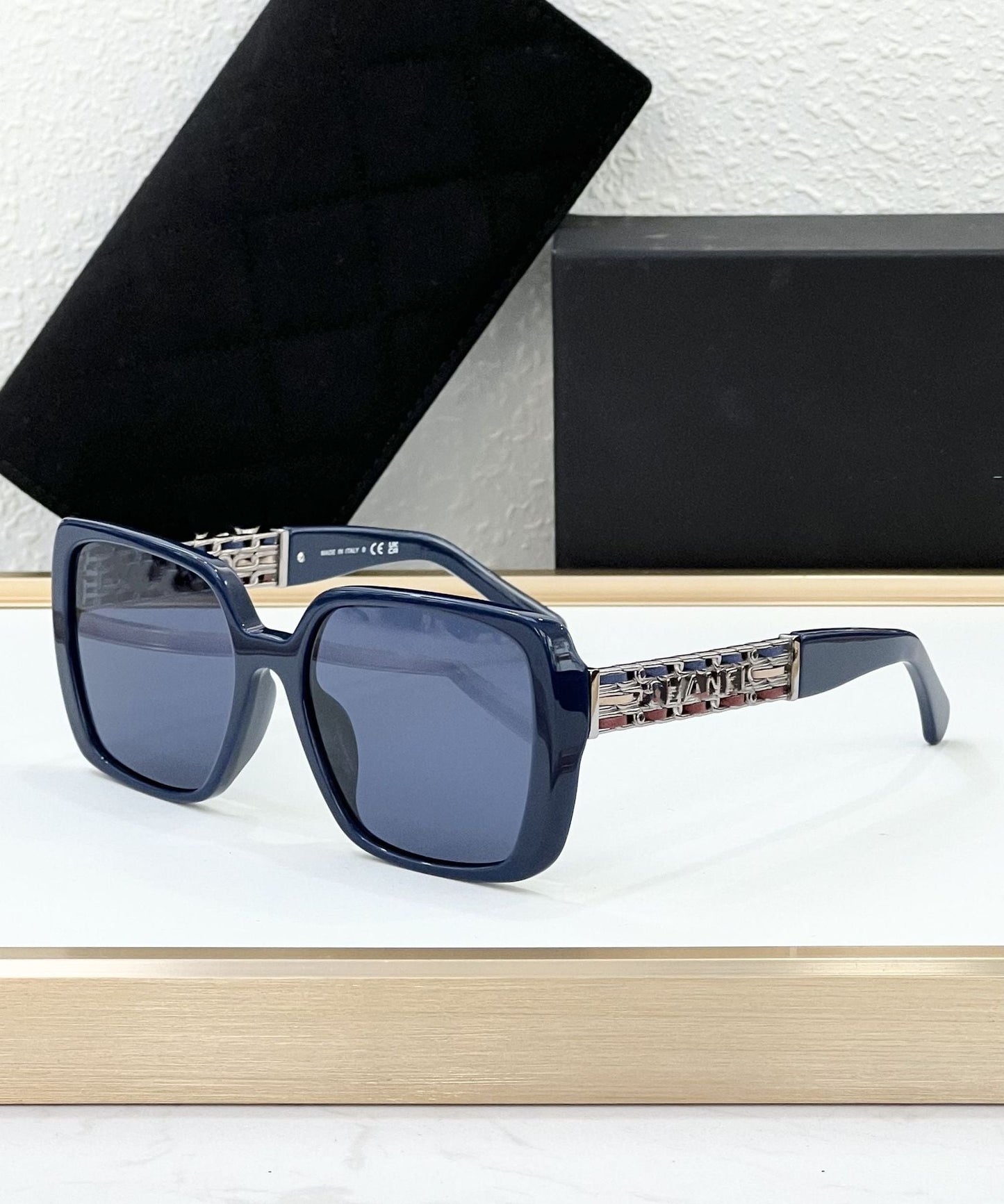 New Xiaoxiangfeng Sunglasses Women's High-end Fashion Large-frame Square Retro Wind Sunshade UV-proof Sunglasses