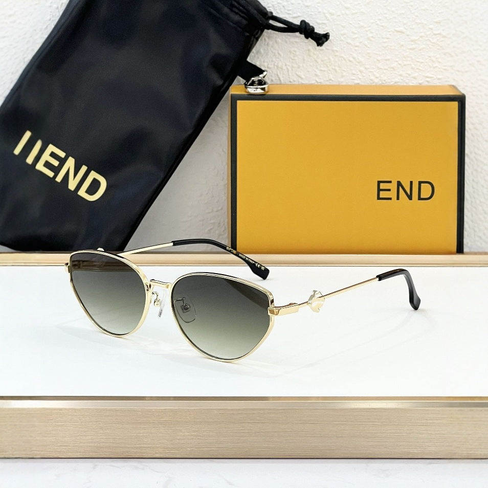 Cross-border European and American Fashion Sunglasses Women's High-end Metal Frame Glasses Big-name Sunglasses High-version UV Protection