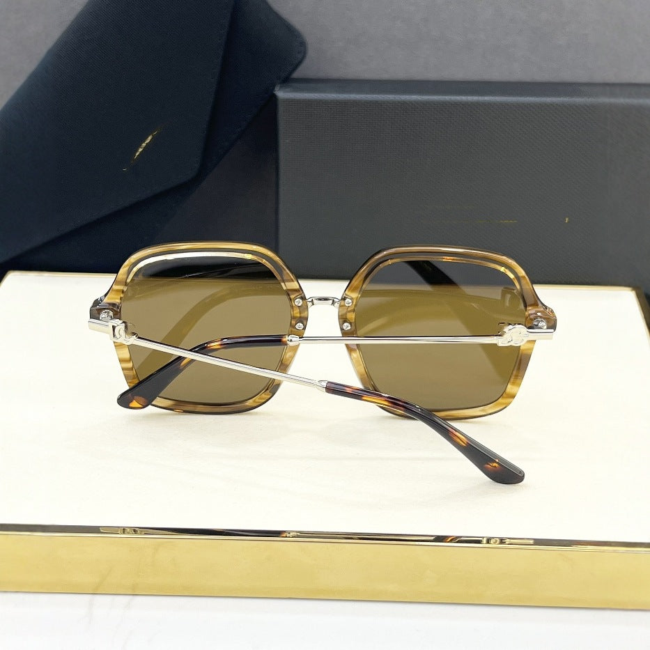 Dujia Fashion Sunglasses Women's High-end Sense, Large Frame and Thin European and American Popular Sunglasses Anti-ultraviolet DG4422