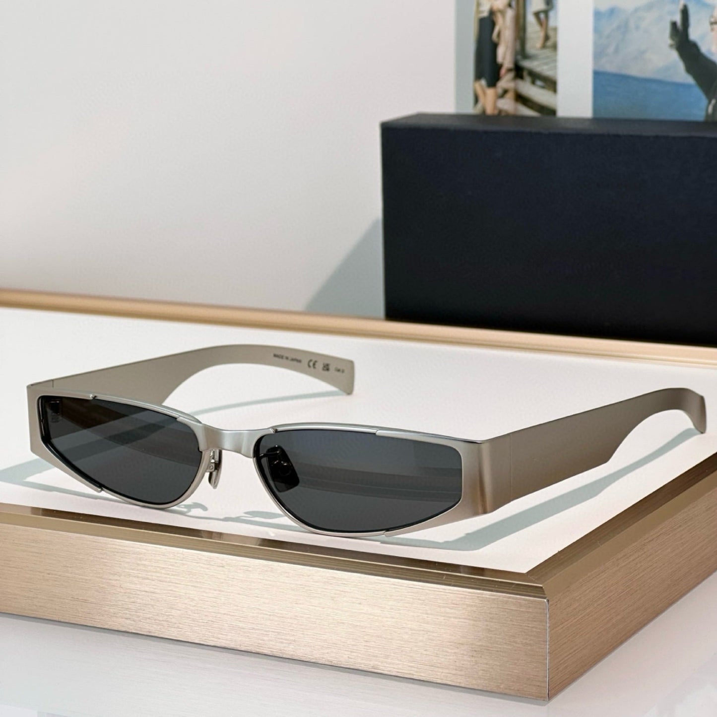 Cross-border Poplar Forest New Metal Narrow Frame Futuristic Sunglasses Women's High-end Big-name Sunglasses UV Protection