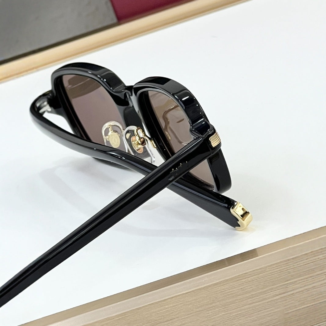 CAR New Rectangular Full Frame Simple Plate Personalized Sunglasses Men's and Women's Color-changing Sunglasses UV Protection CT0539S