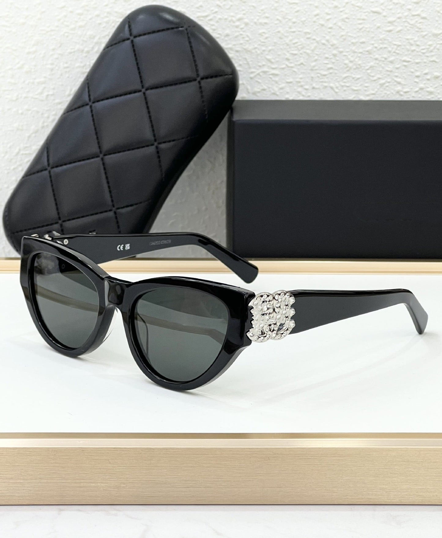 Cross-border 6990 Xiaoxiangfeng Sunglasses Women's High-end Fashion Cat Eye Sunglasses High Version Sunshades UV Protection
