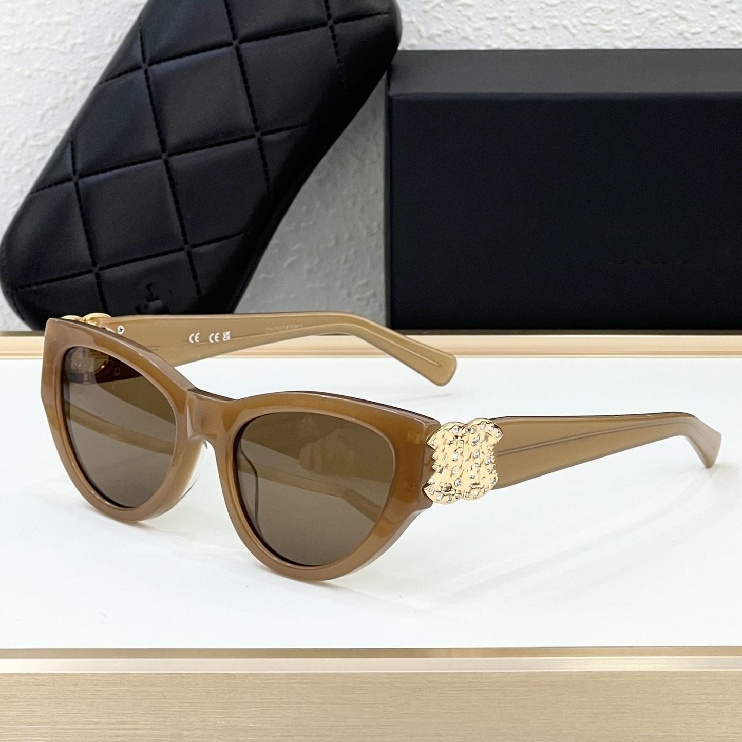 Cross-border 6990 Xiaoxiangfeng Sunglasses Women's High-end Fashion Cat Eye Sunglasses High Version Sunshades UV Protection