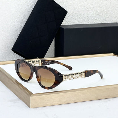 Ch5538 Cross-border Xiaoxiangfeng Sunglasses Women's High Version Fashion Personalized Plate Cat Eye Sunglasses UV Protection