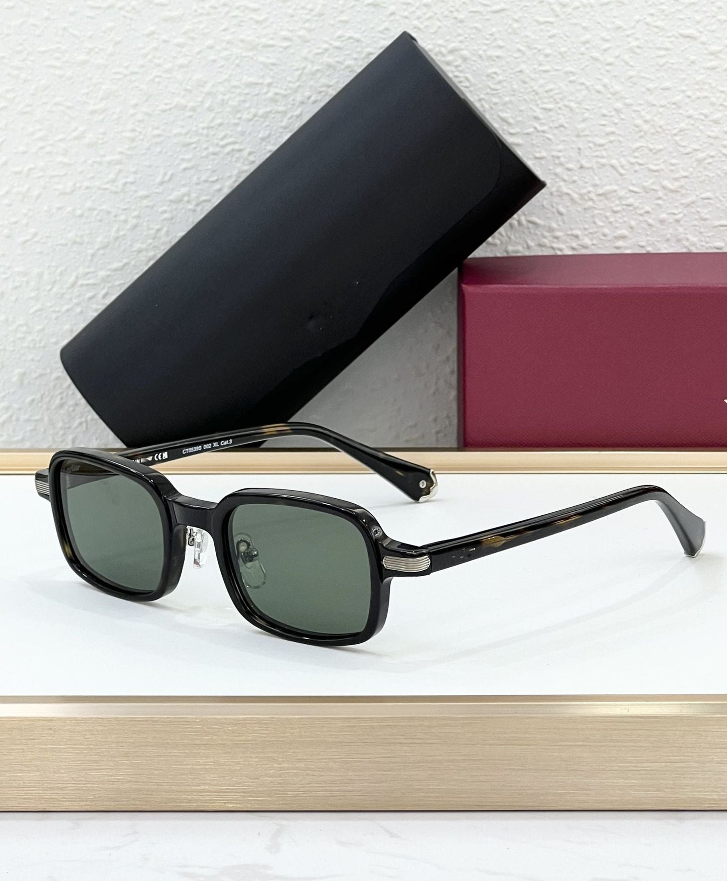 CAR New Rectangular Full Frame Simple Plate Personalized Sunglasses Men's and Women's Color-changing Sunglasses UV Protection CT0539S