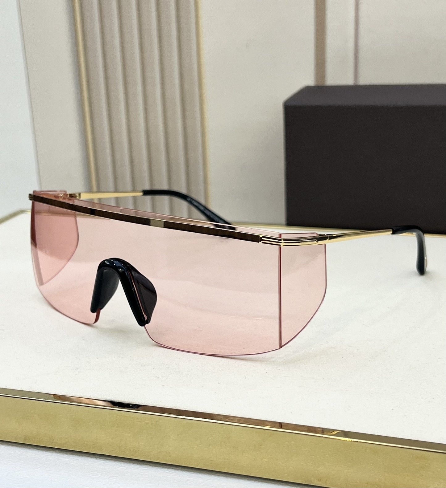 Cross-border Exclusive for Tom's Home, Popular in Europe and America, Luxury Men's and Women's Square Frame One-piece Glasses, Sunscreen, Fashion Sunglasses, Sunglasses.