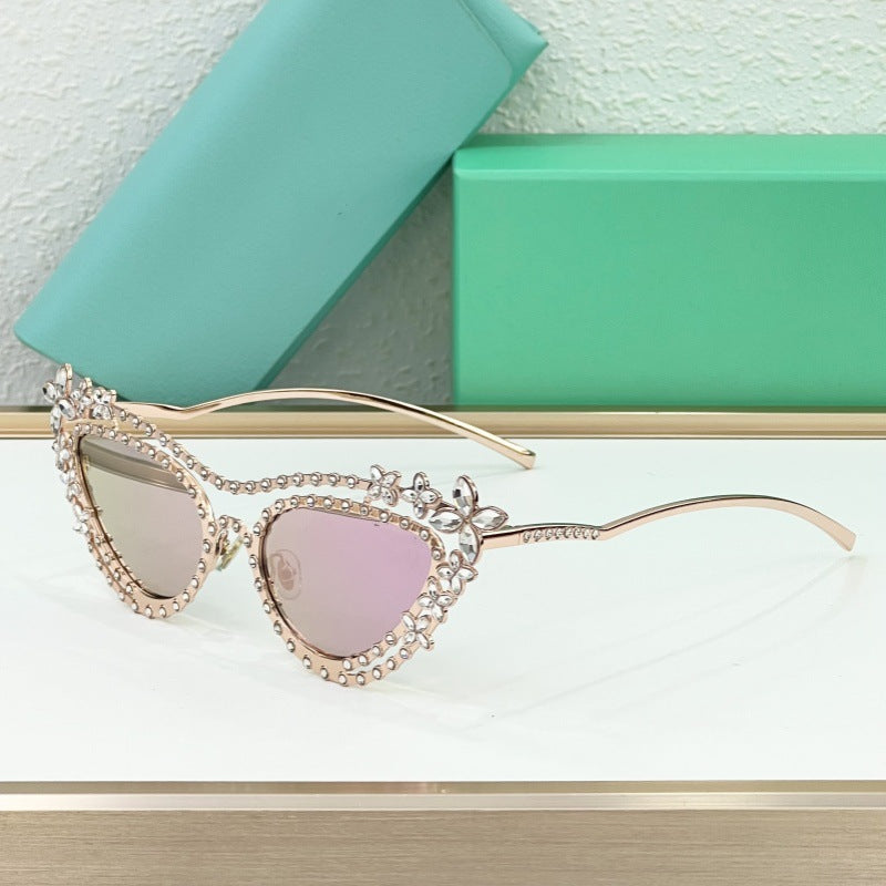 Cross-border European and American Heavy Industry Luxury Diamond-encrusted Sunglasses Women's Glasses Trendy Fashion Personalized Cat Eye Sunglasses UV Protection