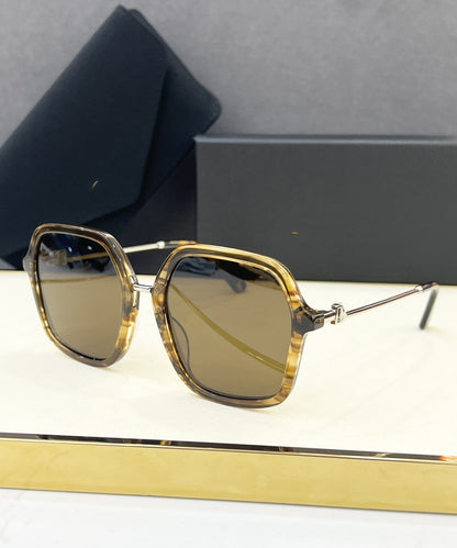 Dujia Fashion Sunglasses Women's High-end Sense, Large Frame and Thin European and American Popular Sunglasses Anti-ultraviolet DG4422