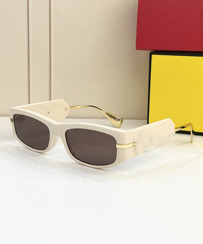 F New Sunglasses Female Big-name European and American Style Fashion Versatile Travel Sunglasses Advanced Sense FE40120I