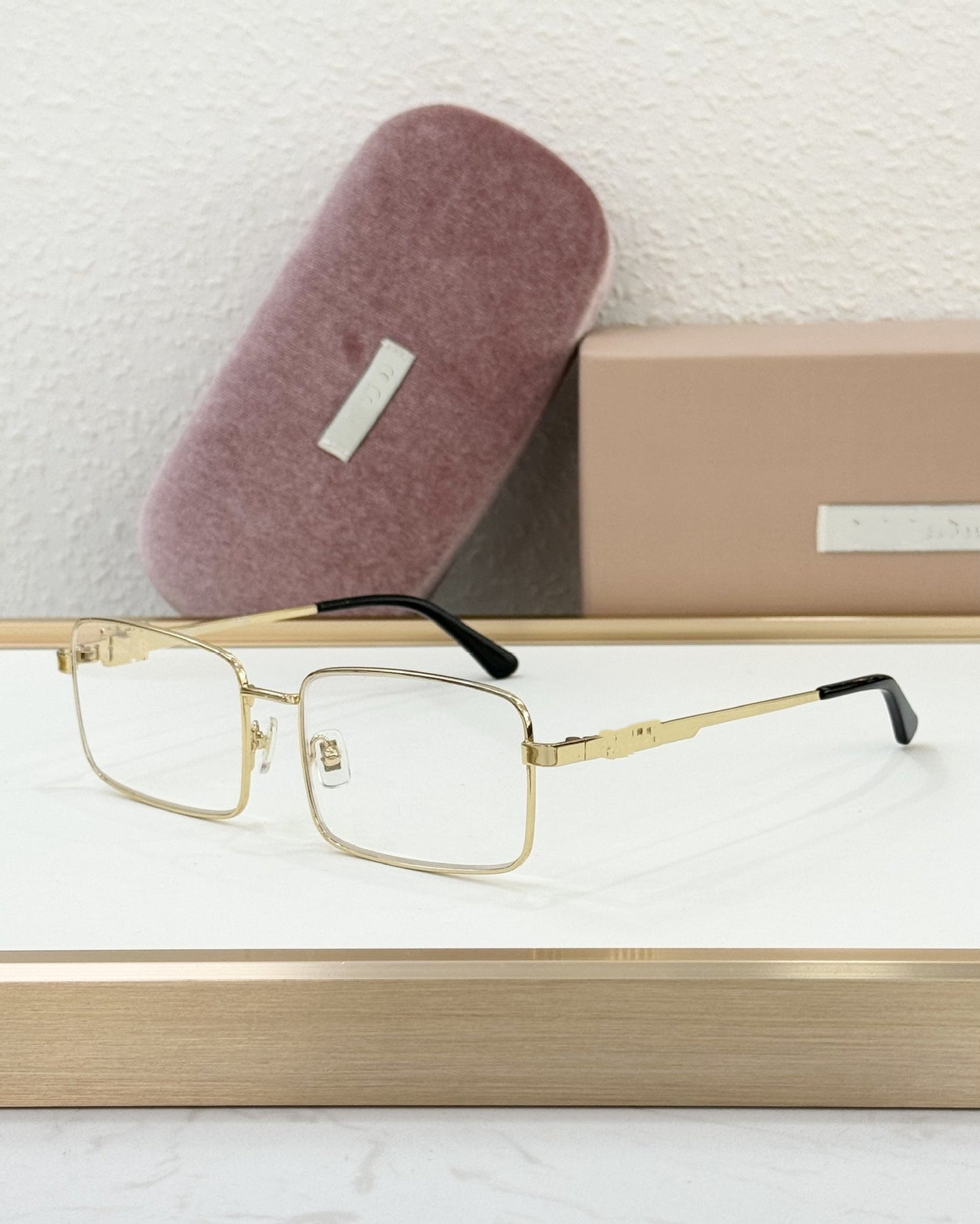 2025 New Product Home Sunglasses Women's High Sense Xiaohongshu INS Internet Celebrity Same Frame Metal Fashion Sunglasses