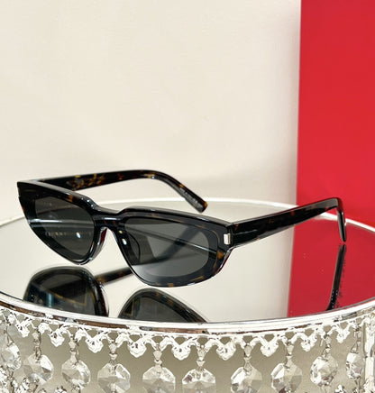 Park Caiying Same Style, High-quality Cat Eye Sunglasses Women's Cross-border Versatile Fashion Sunglasses UV Protection SL634