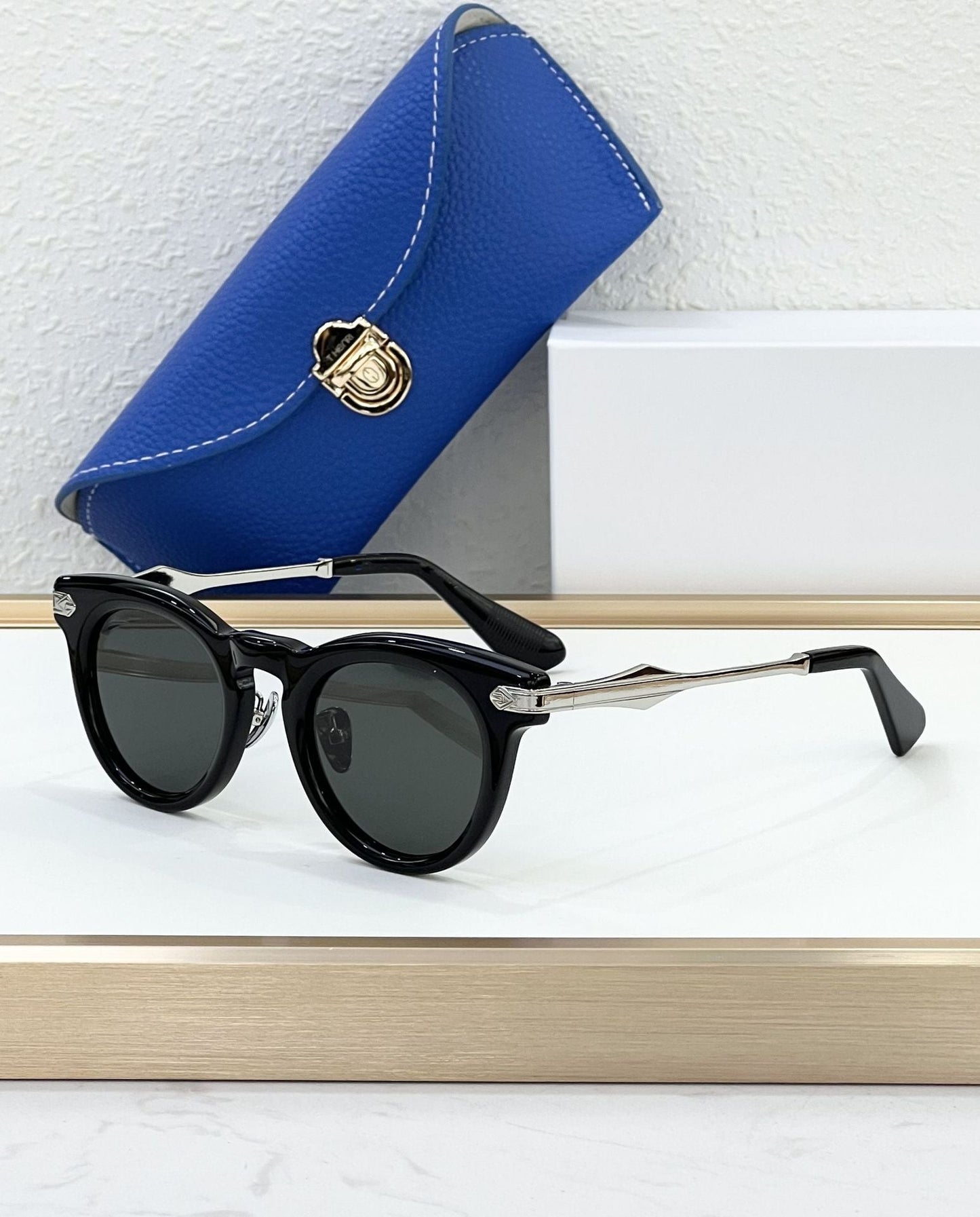 2025 New High-end Fashion Sunglasses Men's Ins Sunglasses Women's Big Face Thin Anti-ultraviolet Cross-border Europe and The United States