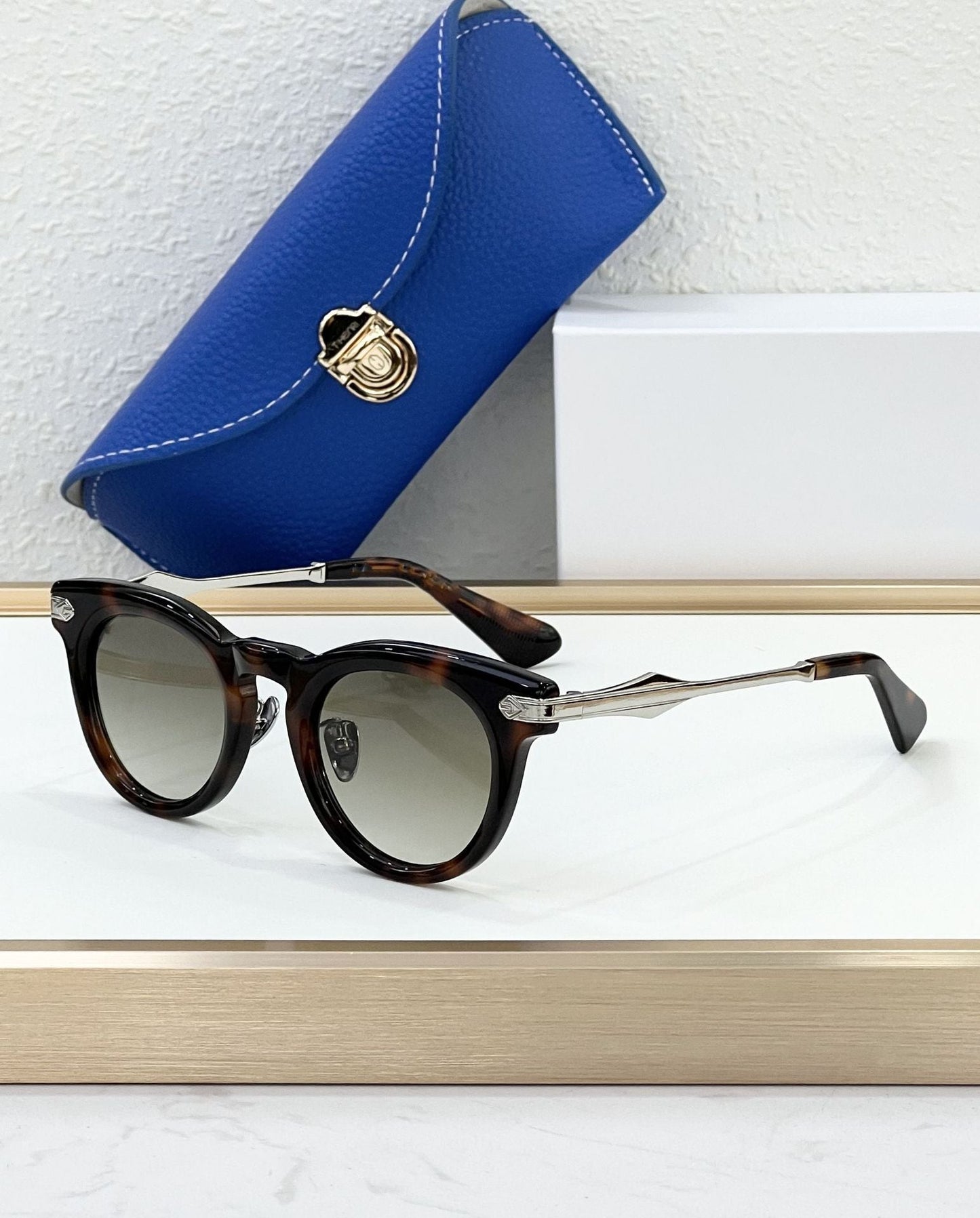 2025 New High-end Fashion Sunglasses Men's Ins Sunglasses Women's Big Face Thin Anti-ultraviolet Cross-border Europe and The United States